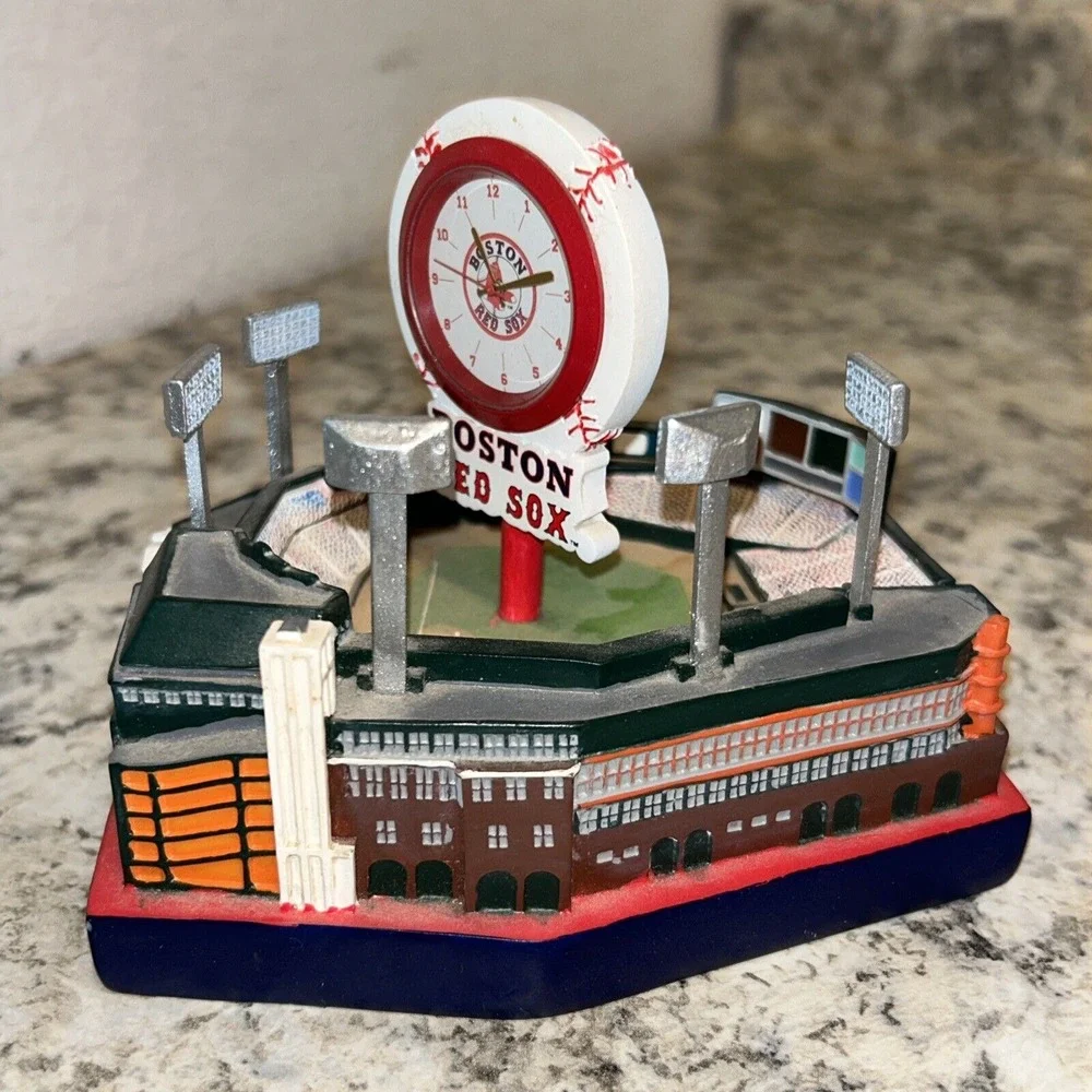 Boston Red Sox Fenway Park Vintage Collectors Stadium‎ Clocks Mini Stadium